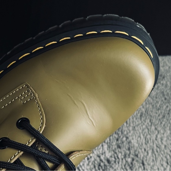 DR. MARTENS JADON PLATFORM BOOTS IN ANTIQUE OLIVE - Picture 7 of 7